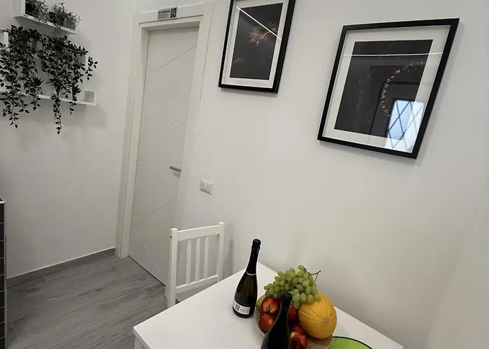 Quartiere San Giovanni Nest A 1500 Mt Dal Colosseo Ferienhaus